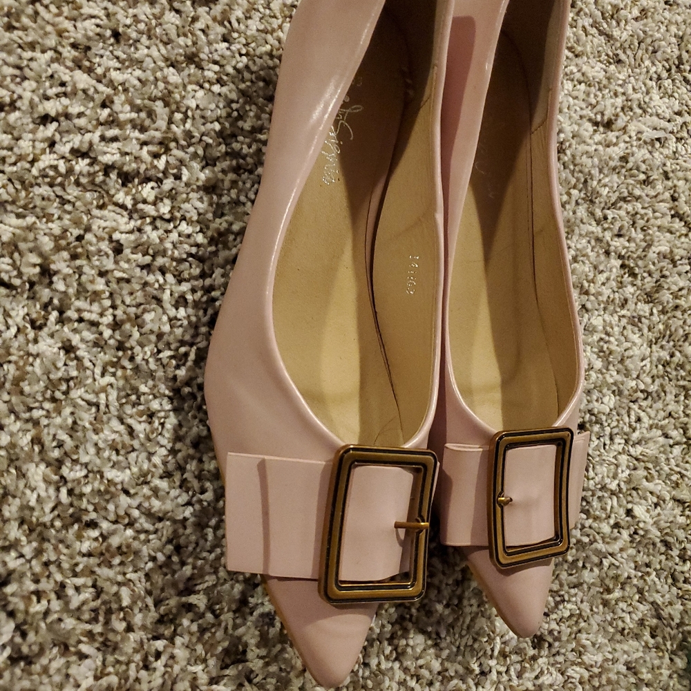 Blush flats